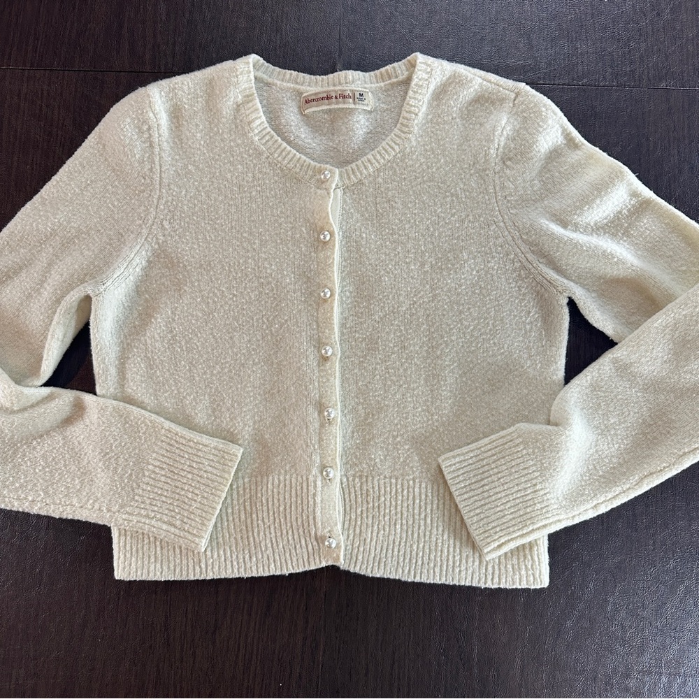 Abercrombie & Fitch Cream Cardigan Sweater